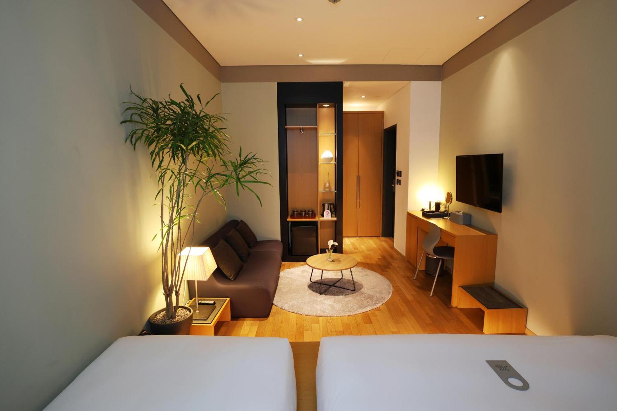 Seoul Hotel Shinshin Myeongdong Exteriör bild
