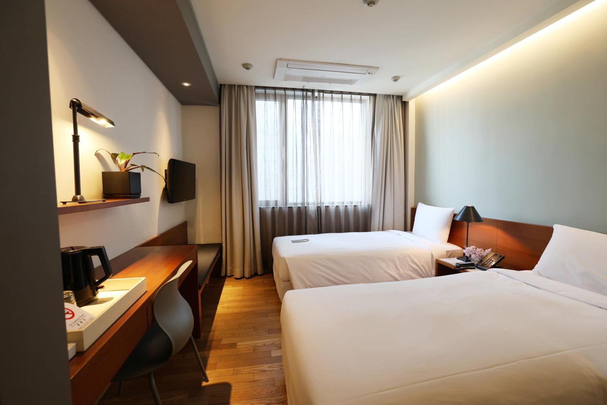 Seoul Hotel Shinshin Myeongdong Exteriör bild