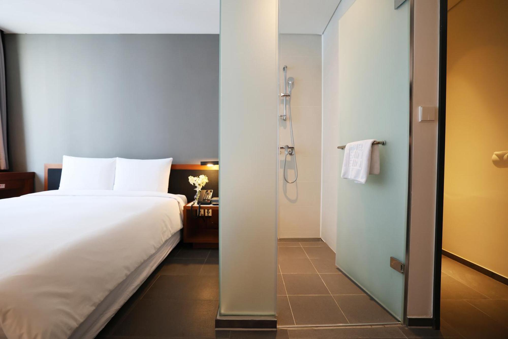 Seoul Hotel Shinshin Myeongdong Exteriör bild