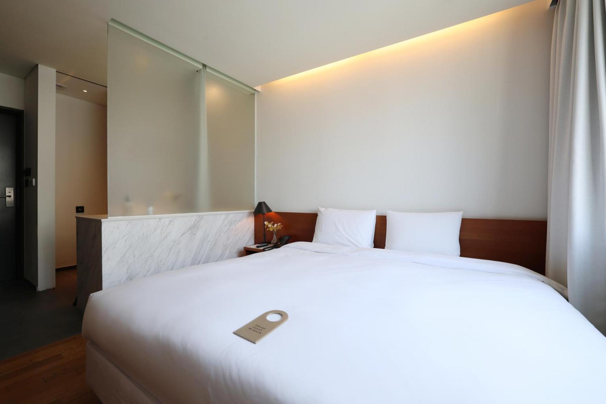 Seoul Hotel Shinshin Myeongdong Exteriör bild